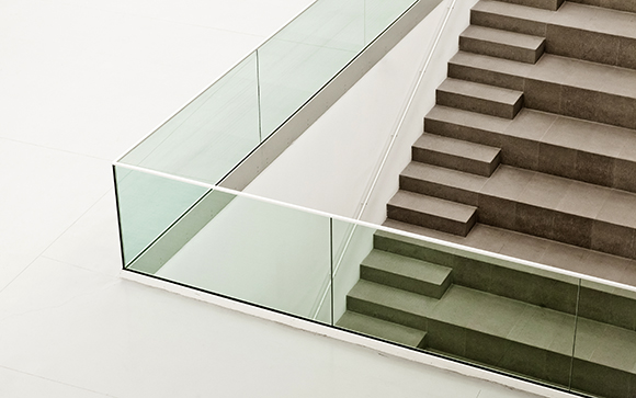 modèle garde corps en verre pour trémie escalier